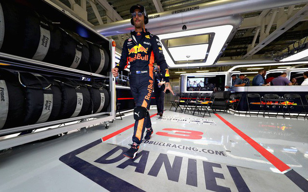 photo1541555653171-1541555653511-crop-154155567698