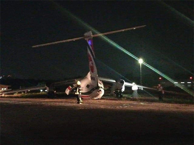 May-bay-cho-khach-truot-khoi-duong-bang-vo-lam-3-o