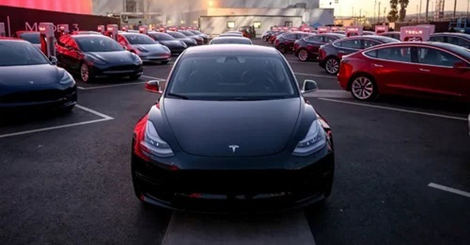 model-3-2761-1571885947_hglq