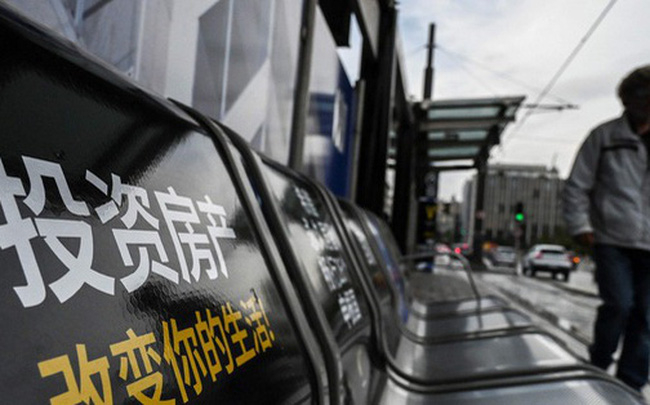 photo1573398279714-1573398279913-crop-157339832241