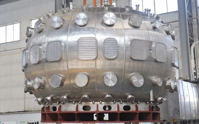 mat_troi_nhan_tao_sirr