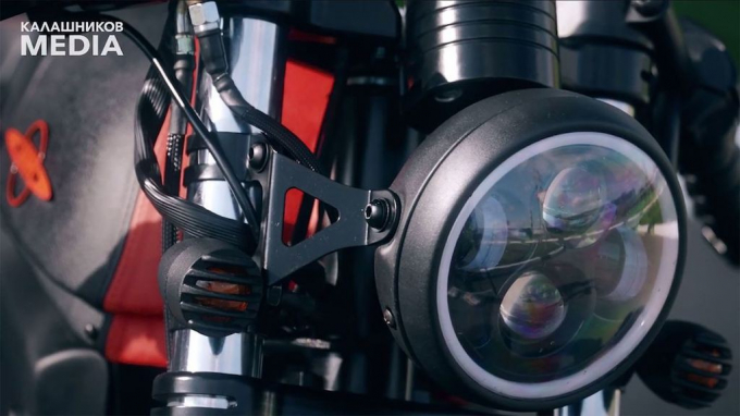 xedoisong_ak_47_kalashnikov_cafe_racer_2_xjxr