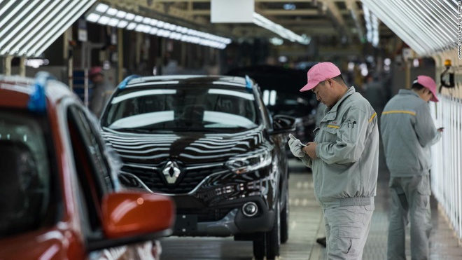 200123102311_wuhan_china_renault_car_factory_file_