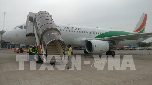 084021_covid-19-hang-khong-chau-phi-thiet-hai-400-