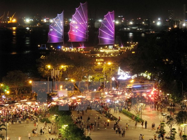 Phố đi bộ Nguyễn Huệ ngày mở cửa. (Ảnh: Tràng Dương/TTXVN)