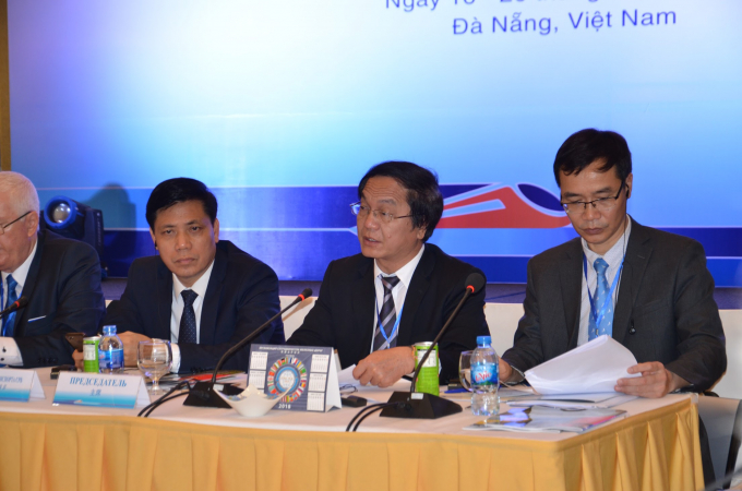 6B2DF2F6-1B3D-46EB-B014-8CD7386BC23E.