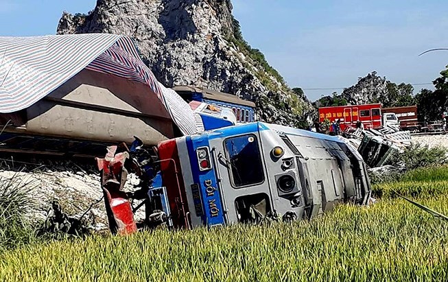 DB8E744C-BDE9-40CE-9E7B-C6A26D23E5F6.