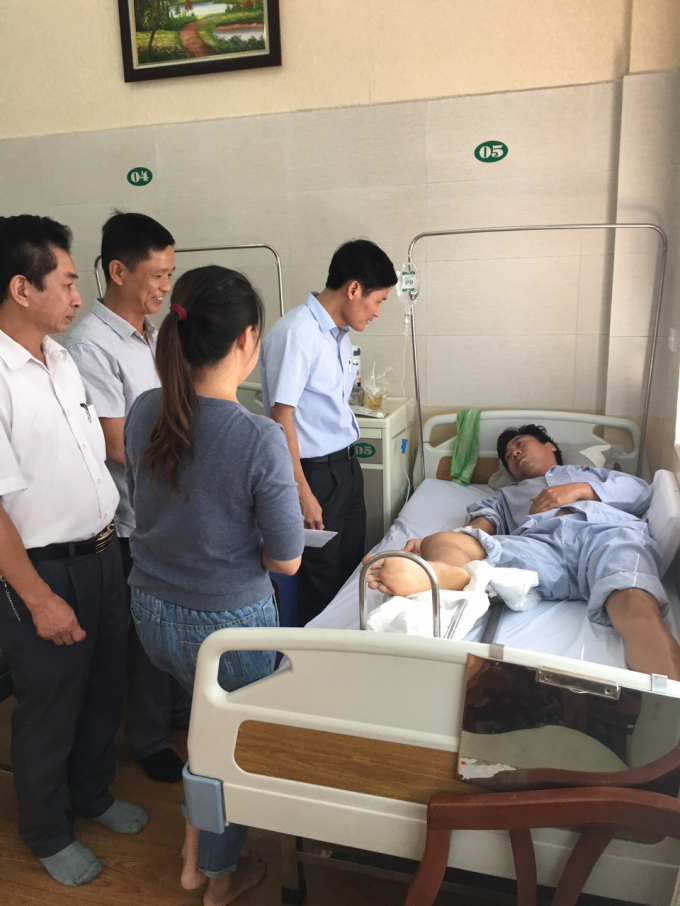 D89922E5-5908-490F-AD6C-FA6E5B25DE37.