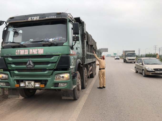 D174E9FC-39B5-435E-B889-60B4C28408D4.