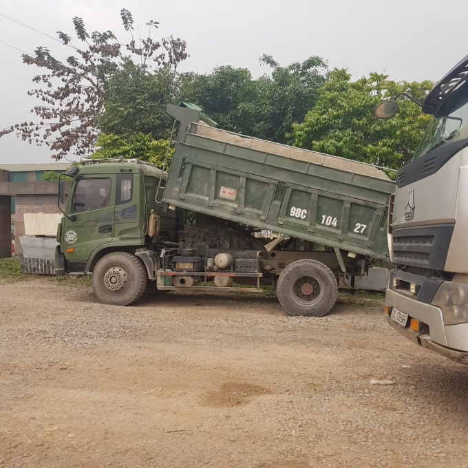 3FAC41B7-04A4-434B-889E-F308CA024DB8.