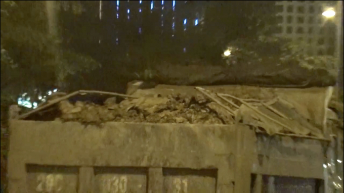 2049438B-7C31-47CC-893F-2F57CB66E0EA.