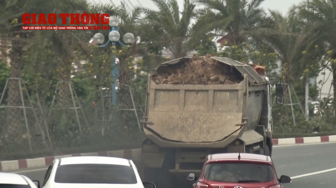 2C02BB18-357C-4FC7-A6E5-6FBB30A40BB1.