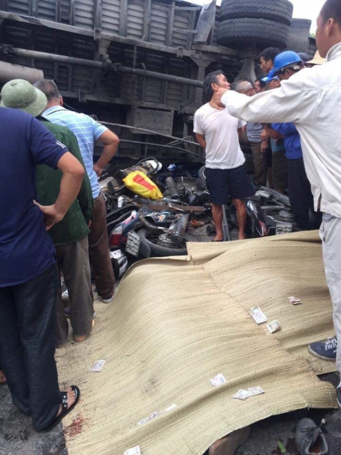 456B3208-06C9-401A-8333-B44EA07EBB00.