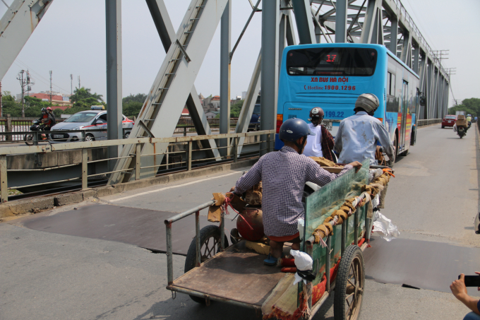 F7324E8C-62E3-479F-B8BC-58E3020FE9F2.