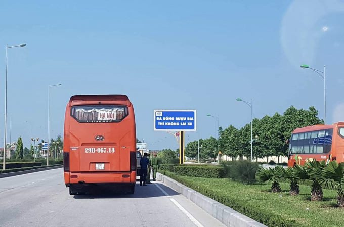 28F975B3-ECFE-484D-852D-C27331D6CE59.