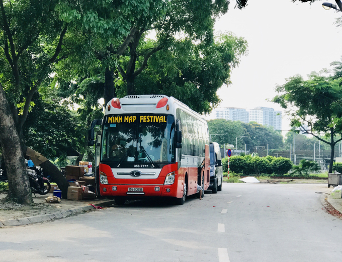 7E70DCE6-FEEA-441E-929B-18A0B496BEDD.