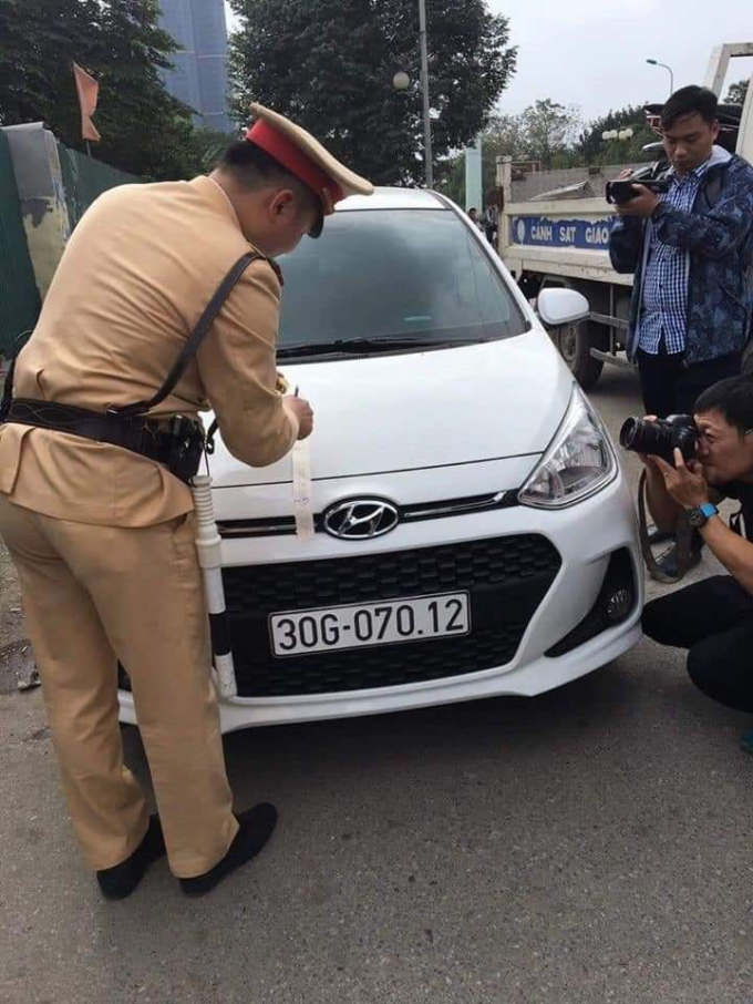 B6C5163E-26E5-40FF-834B-EA52B5E3E443.