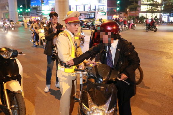 Vu-mao-danh-Vu-truong-cua-Bo-Giao-duc-khi-bi-thoi-