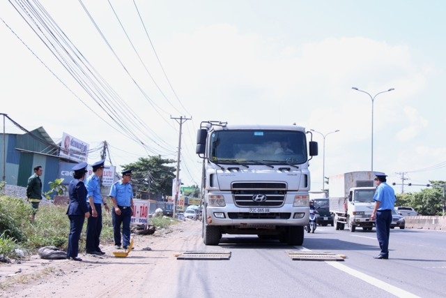 Thanh tra Cuc 4 bat xe 72C