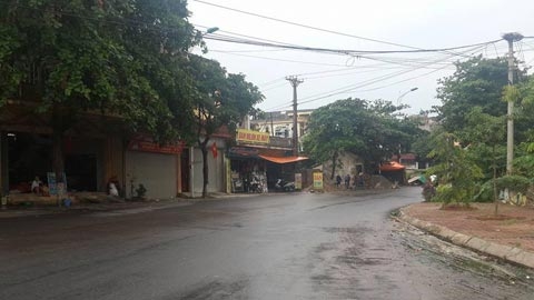 kẻ biến thái tạt axit phụ nữ đi đường