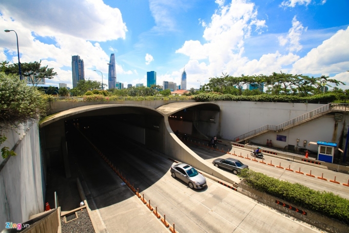 Hầm Thủ Thiêm 1