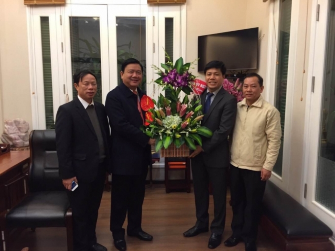 Thường trực Đảng ủy chúc mừng Bộ trưo