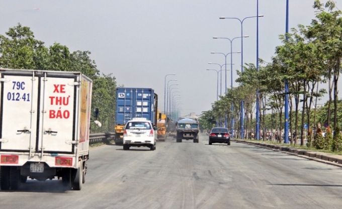 Đường Mai Chí Thọ cấm ô tô trên 9 chỗ 