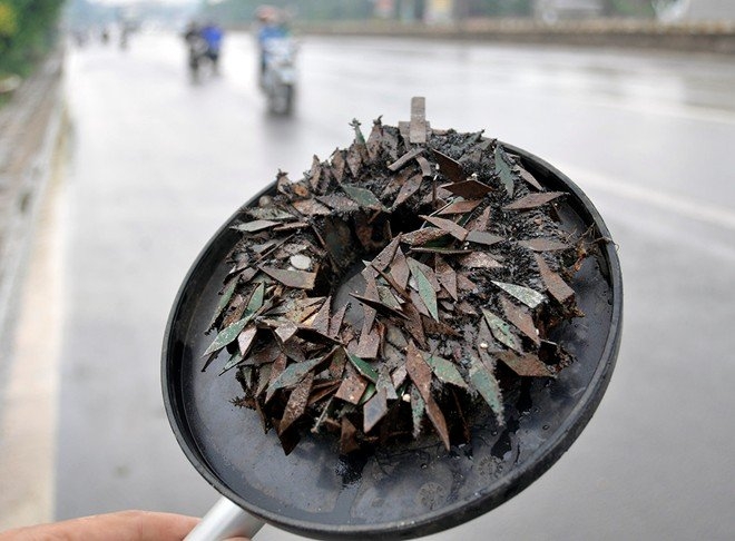 Ô tô nổ lốp chết 3 người- Tội ác kin