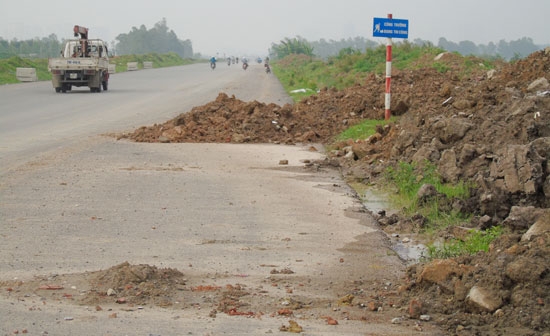 Chậm tiến độ, dự án trục đường phía 