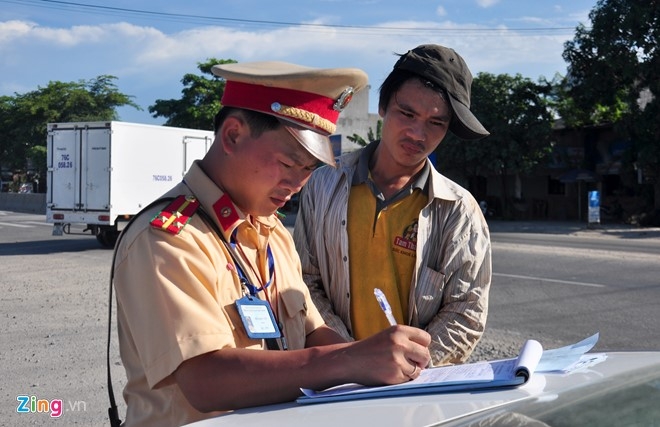 9 Dân khốn khổ vì xe công trình gây ô nh