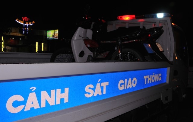 ‘Bợm nhậu’ không chịu đo nồng độ cồn v