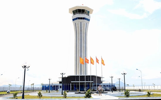 Chính thức khai thác Đài kiểm soát không 