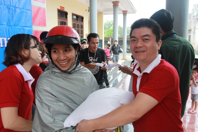 3 HANEL vượt mưa lũ chung tay ủng hộ đồng bào miền