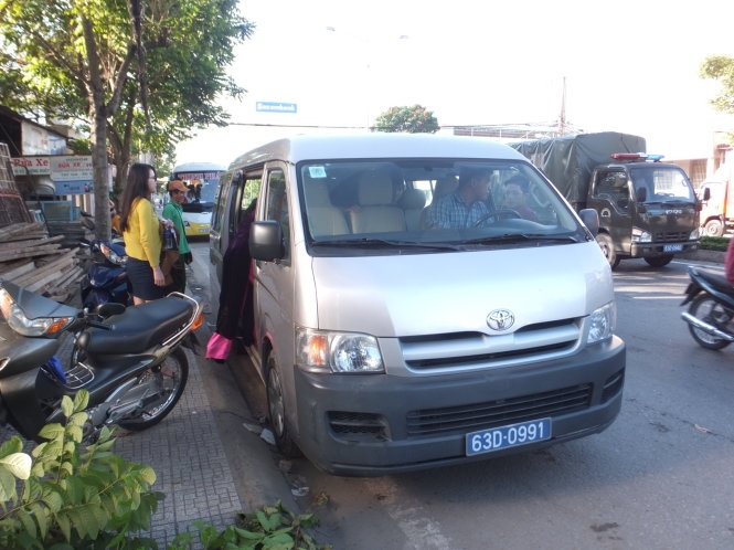 Công an cho mượn xe rước dâu- Gia đình tr