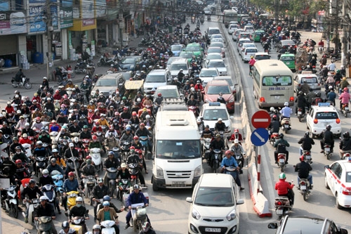 Hà Nội hiện có khoảng 5,5 triêu xe máy và vẫn tiếp
