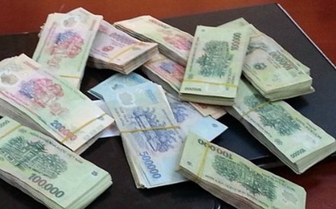 Khiển trách giám đốc Cảng vụ đường thủy nội chi sa