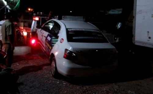 2 Vụ tài xế không mặc quần chết trong taxi