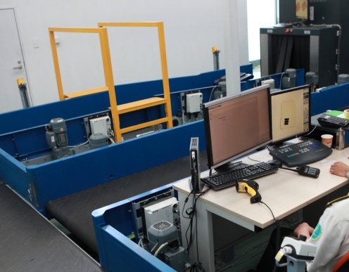 an-ninh-hang-khong-1492149596-1492158161277