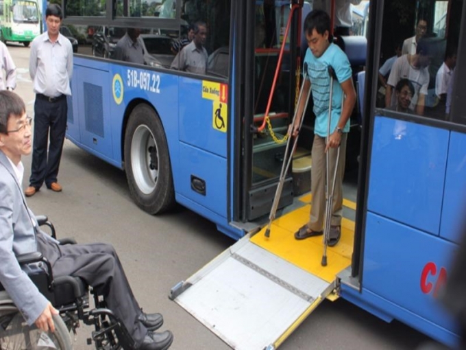 Giao thông 'bỏ quên' người khuyết tật