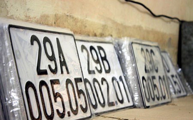 photo1498639555899-1498639557171-0-0-279-450-crop-