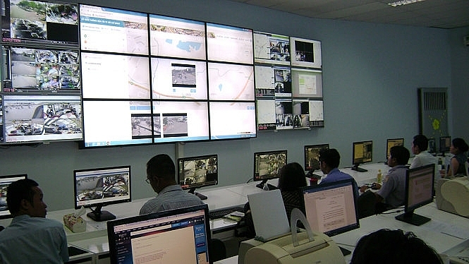 1444_khai-truong-trung-tam-dieu-hanh-truc-tuyen-xe