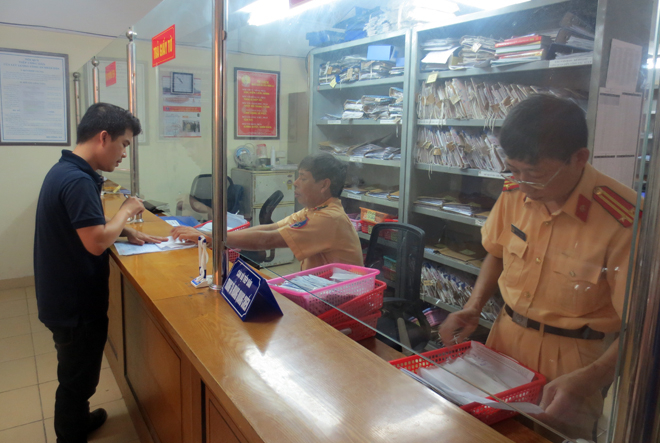 Cách nào để ngăn người vi phạm trốn nộp phạt, bỏ G