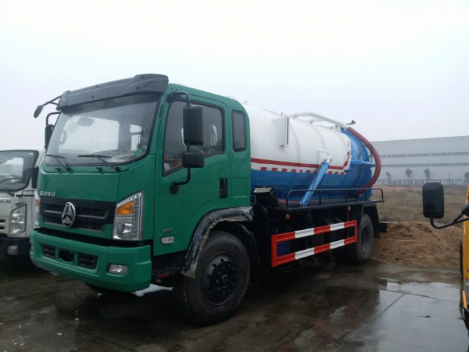 1480149658_xe-hut-chat-thai-bun-cong-howo-10-khoi-