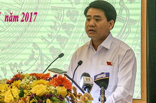 Lát đá vỉa hè Hà Nội, có 'con ông cháu c