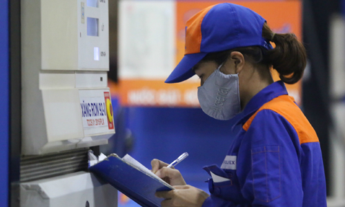 Doanh nghiệp xăng dầu 'lãi đậm' nhờ chê