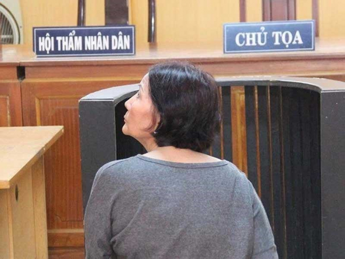 Khó xử vụ mẹ 70 tuổi trộm xe hơi của… con gái