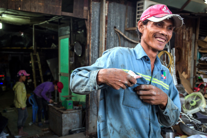 10 Nghề mót phế liệu trên công trường khu đô thị T