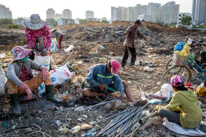 7 Nghề mót phế liệu trên công trường khu đô thị Th