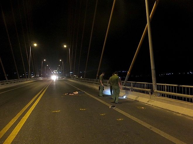 truy-tim-o-to-gay-tai-nan-khien-doi-nam-nu-tu-vong