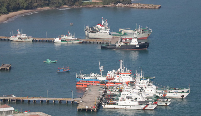 Cầu cứu vì hàng triệu tấn cát nhiễm mặn không biết